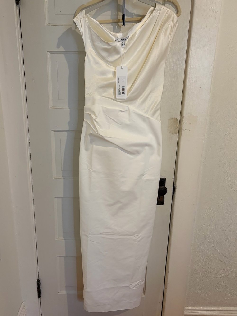 Shona Joy White One-Shoulder Column Gown - Picture 2 of 3